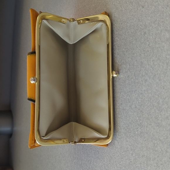 Vintage Renwick Yellow/Orange Wallet - Picture 7 of 7